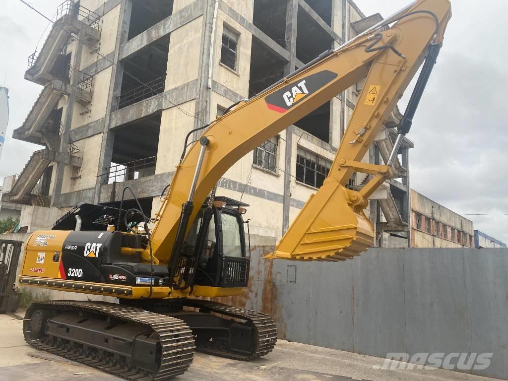 CAT 320 D 大型油圧ショベル12t以上（パワーショベル・ユンボ）