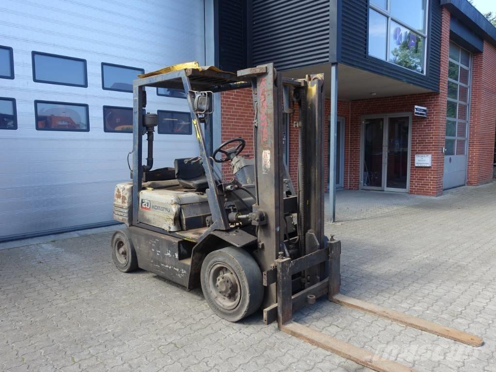 Komatsu FD 20-11 ディーゼル・軽油