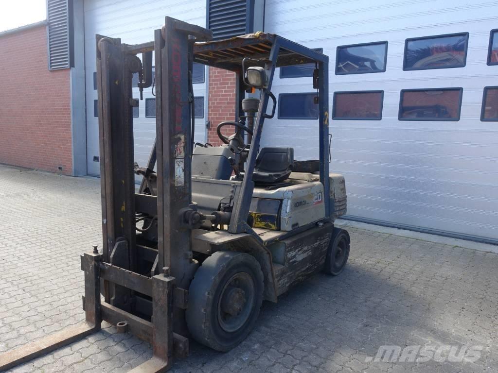 Komatsu FD 20-11 ディーゼル・軽油