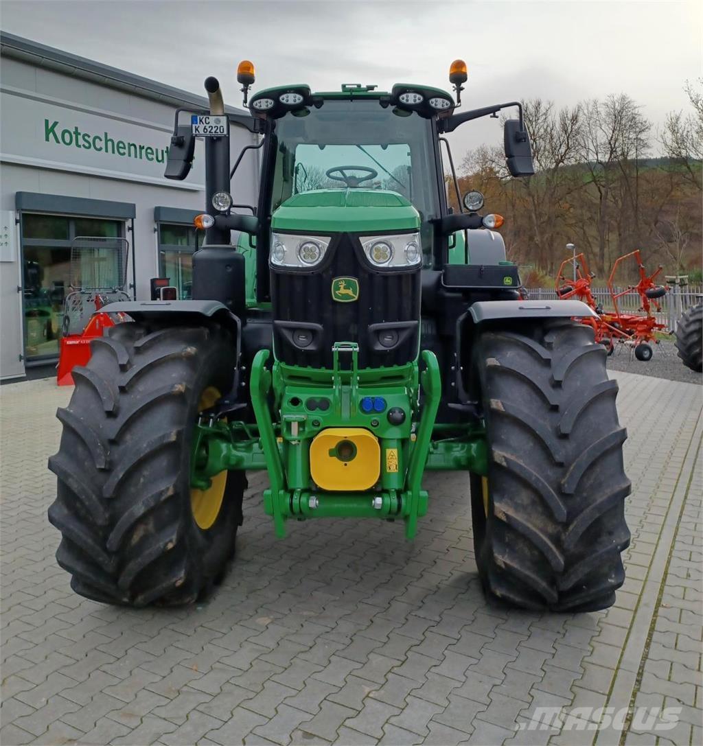 John Deere 6M 220 トラクター