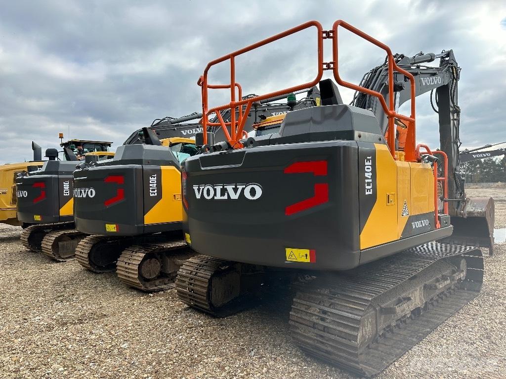 Volvo EC 140 EL 大型油圧ショベル12t以上（パワーショベル・ユンボ）