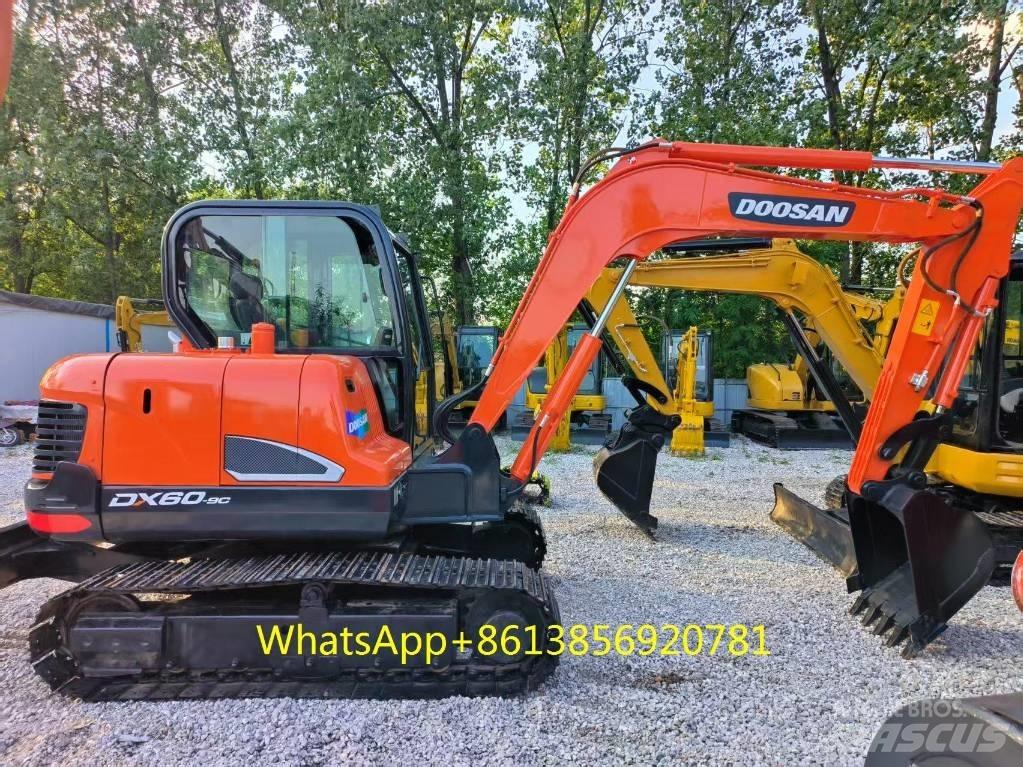Doosan DX 60 ミニ油圧ショベル 7t以下（ミニユンボ・ミニディガー）