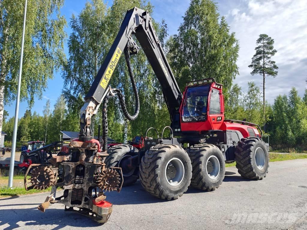 Komatsu 951 ハーベスター