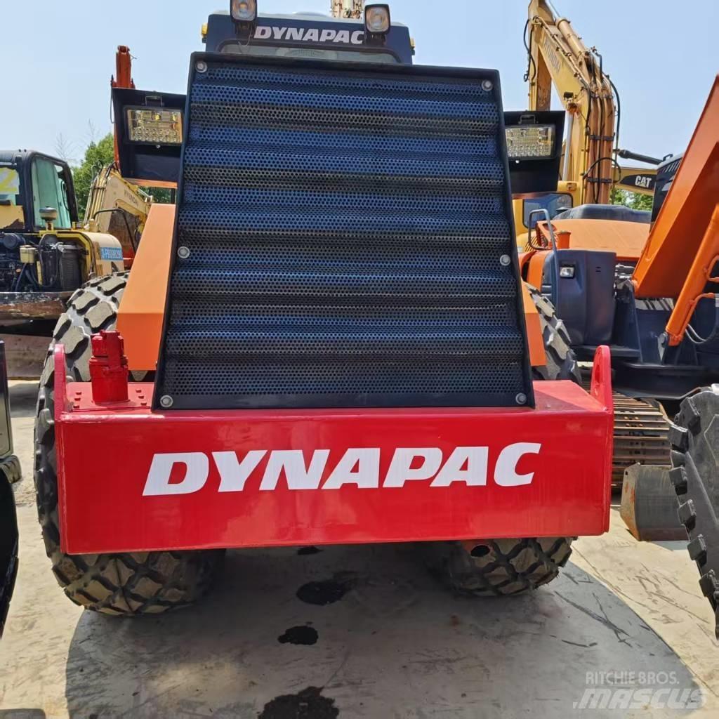 Dynapac CA25D 振動ローラ