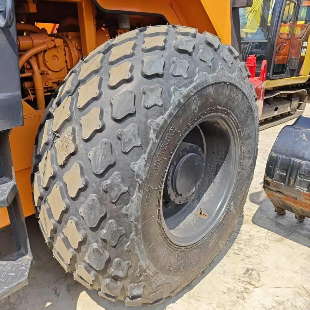 Dynapac CA25D 振動ローラ