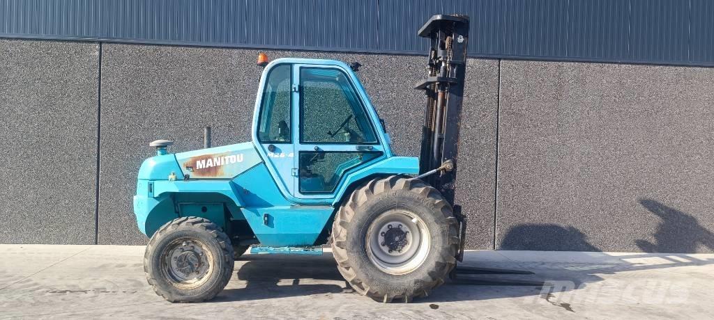 Manitou M 26.4 ラフターテレントラック