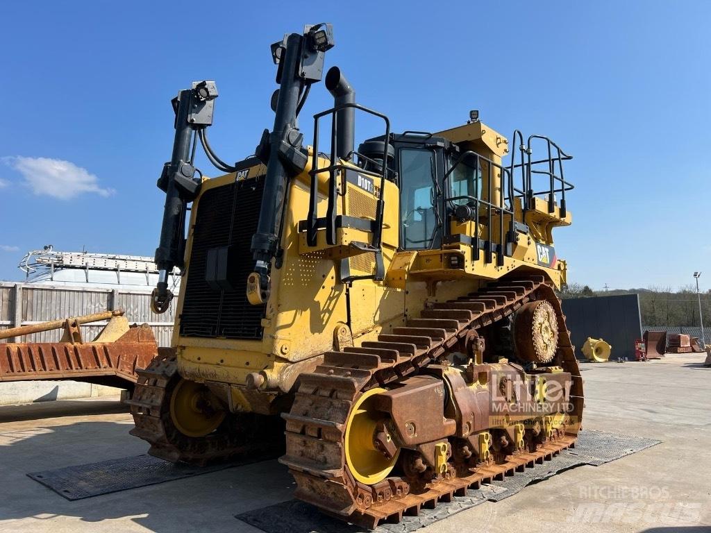 CAT D 10 T 2 ブルドーザー
