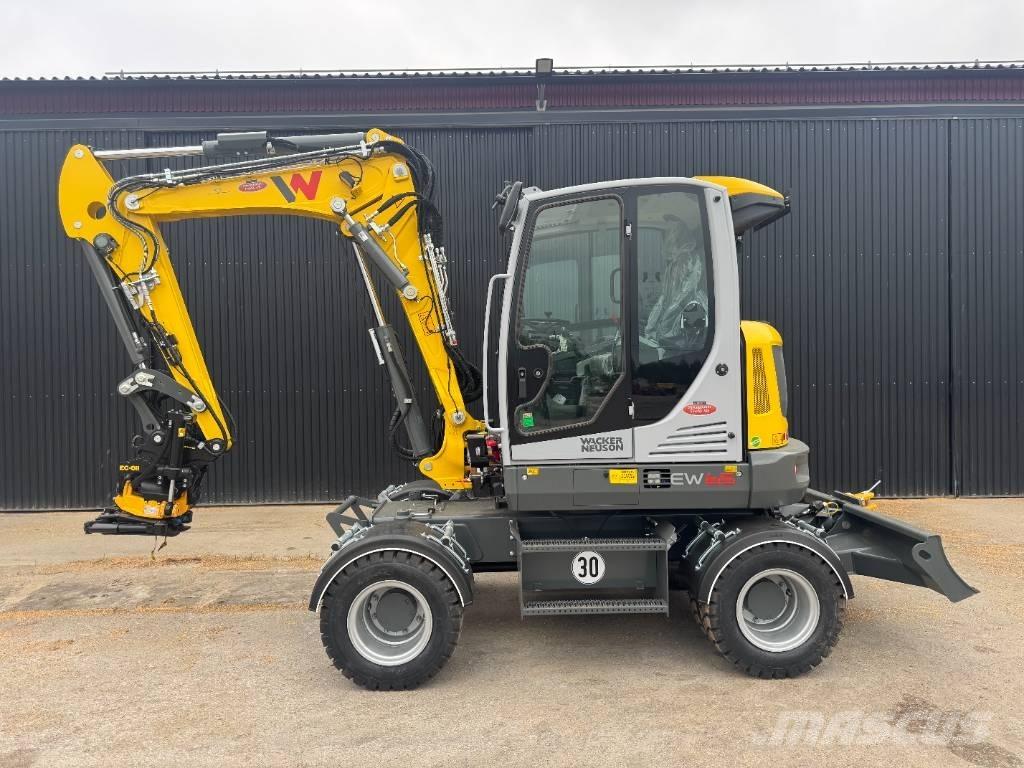 Wacker Neuson EW 65 ホイール式油圧ショベル（パワーショベル・ユンボ・バックホー）