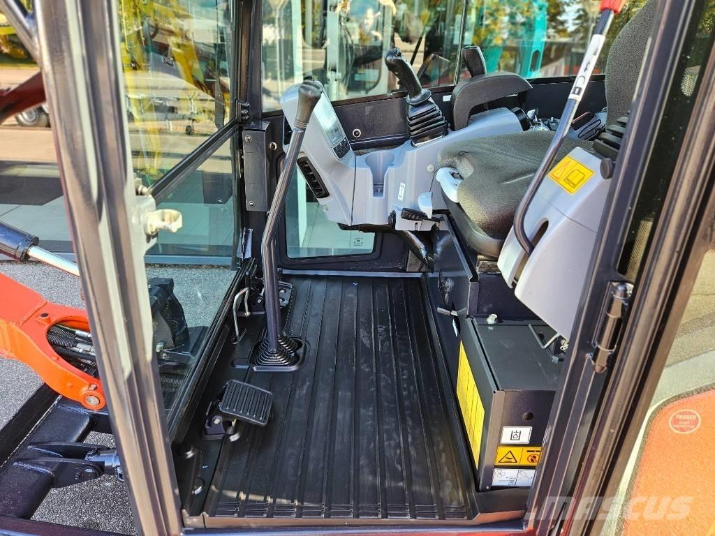 Kubota KX 019-4 ミニ油圧ショベル 7t以下（ミニユンボ・ミニディガー）