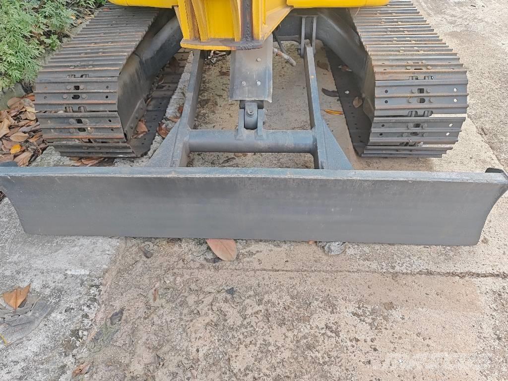 Komatsu PC 55 MR ミニ油圧ショベル 7t以下（ミニユンボ・ミニディガー）