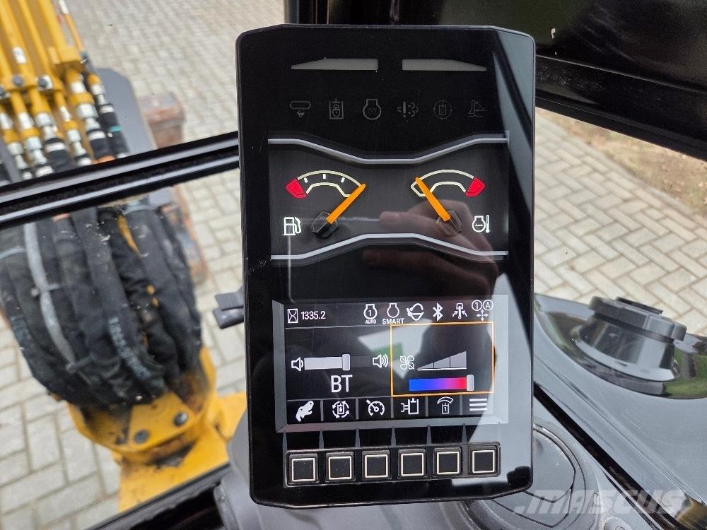 CAT 302.7CR ミニ油圧ショベル 7t以下（ミニユンボ・ミニディガー）