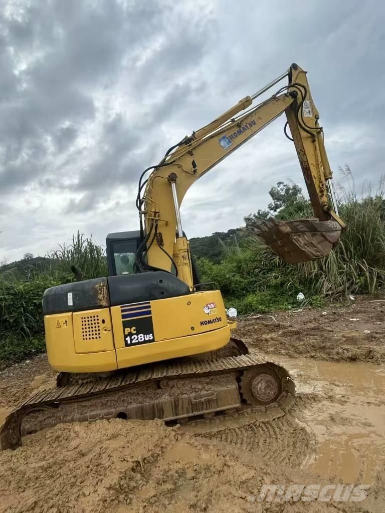 Komatsu PC 128 US 大型油圧ショベル12t以上（パワーショベル・ユンボ）