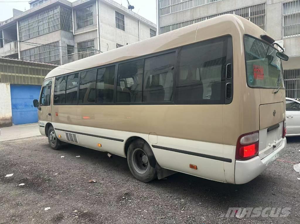 Toyota Coaster 長距離バス