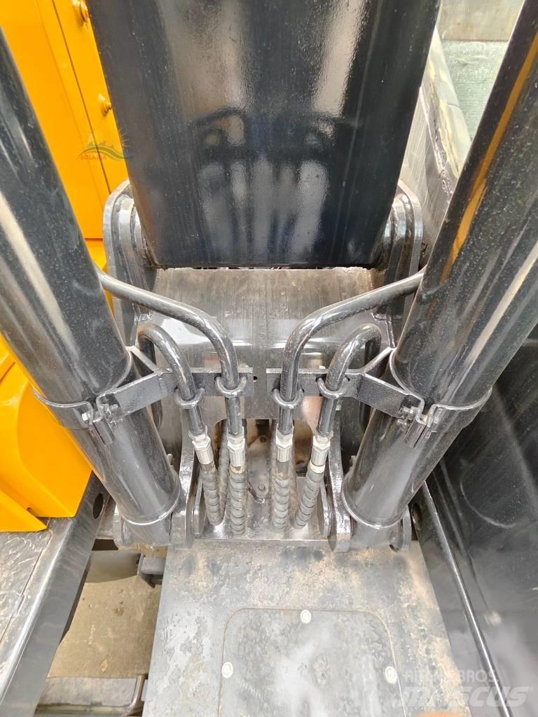 Hyundai R 150 W ホイール式油圧ショベル（パワーショベル・ユンボ・バックホー）