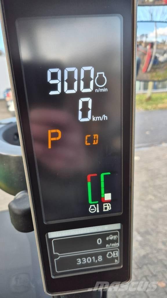 John Deere 5090 R トラクター