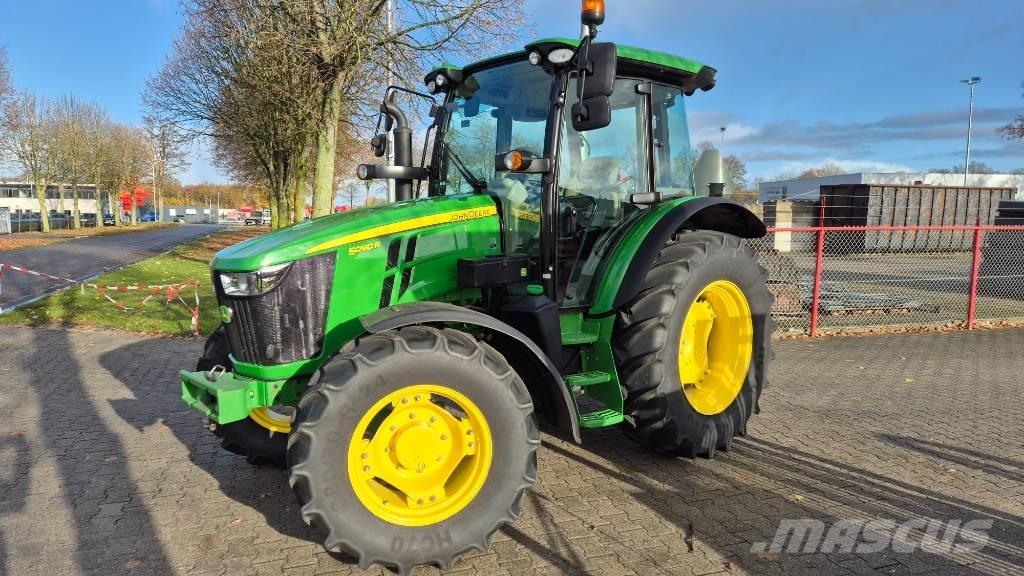 John Deere 5090 R トラクター