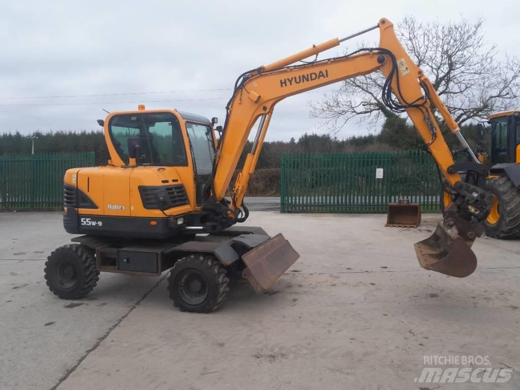 Hyundai R55 W-9 ホイール式油圧ショベル（パワーショベル・ユンボ・バックホー）
