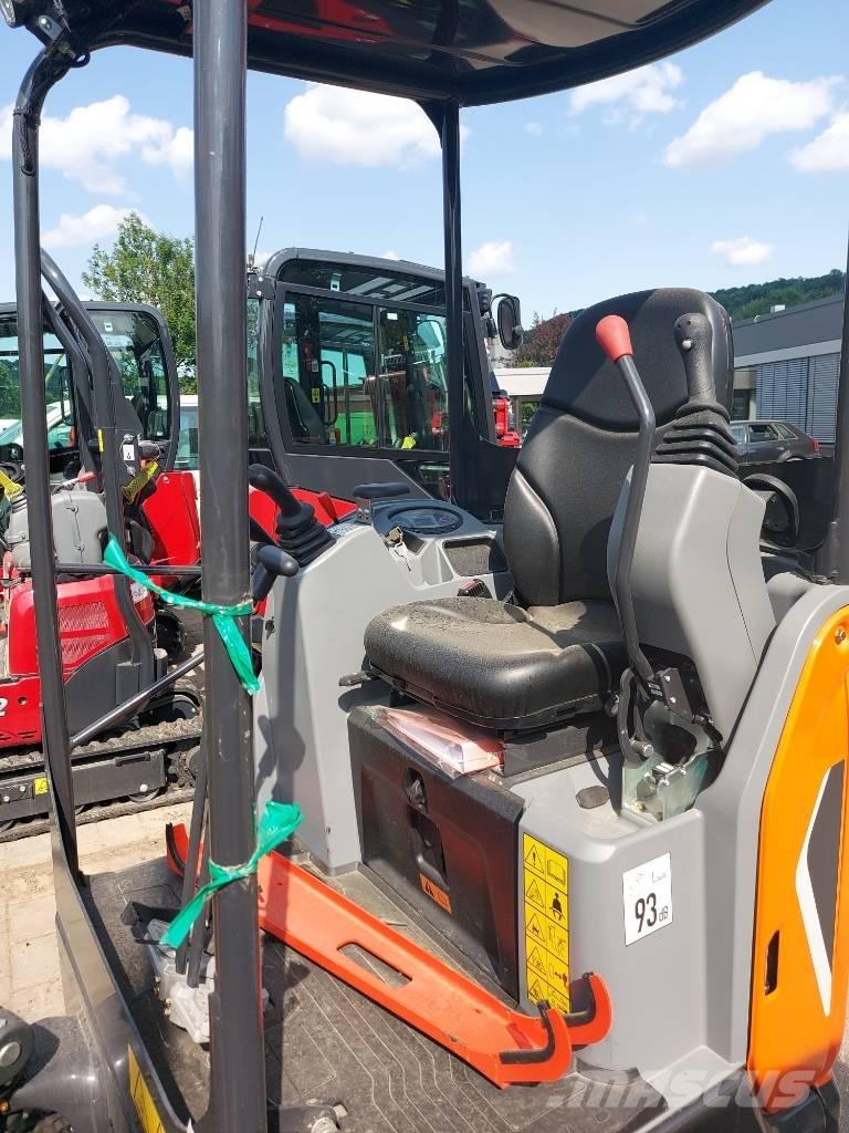 Doosan DX 17 ミニ油圧ショベル 7t以下（ミニユンボ・ミニディガー）