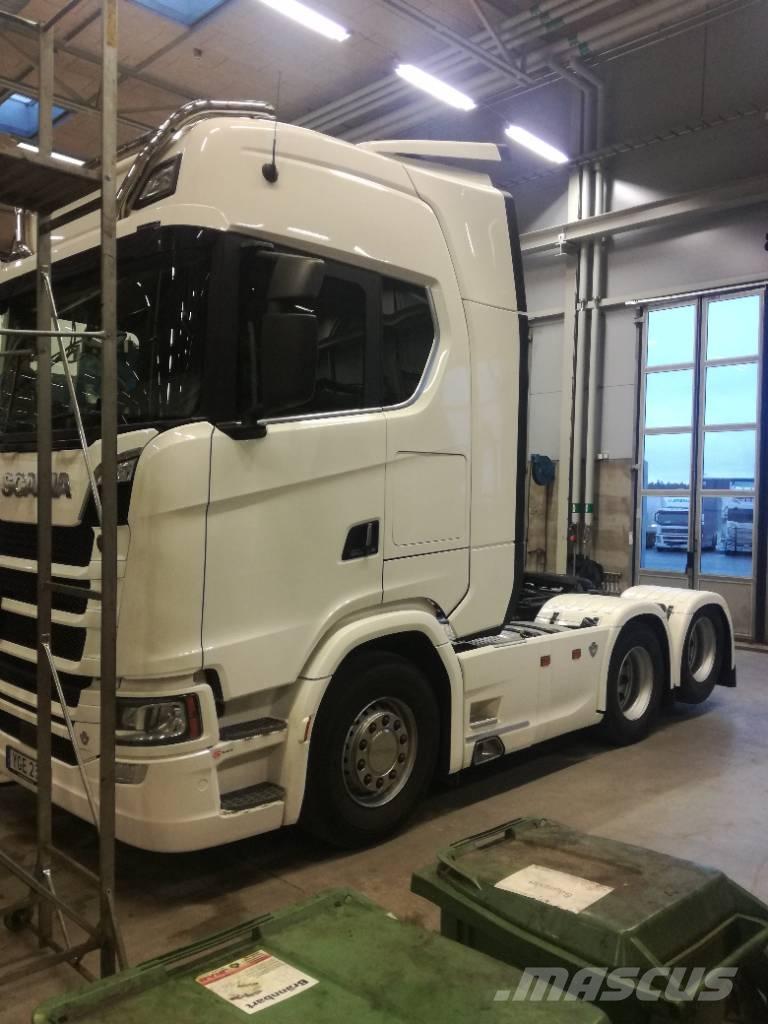 Scania S 580 中古トラクターヘッド | トレーラーヘッド