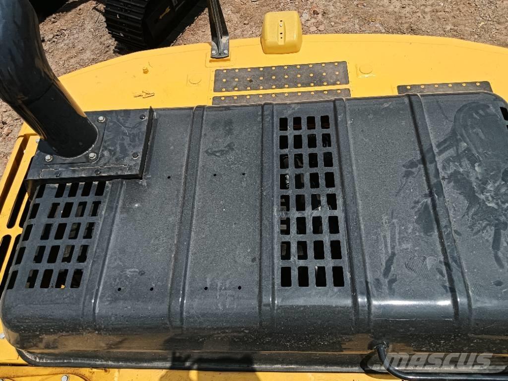 Komatsu PC 240 LC 大型油圧ショベル12t以上（パワーショベル・ユンボ）