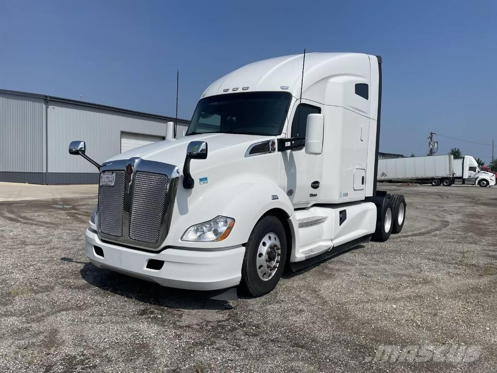 Kenworth T 680 中古トラクターヘッド | トレーラーヘッド