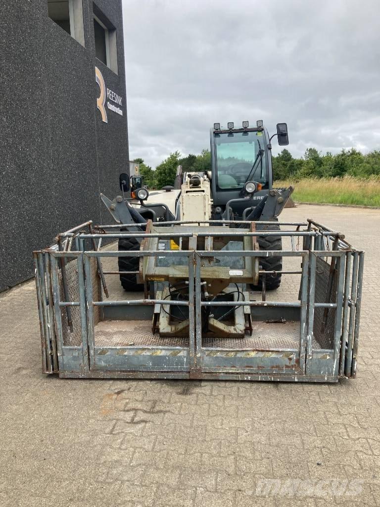 Terex 3713 テレスコーピックハンドラー