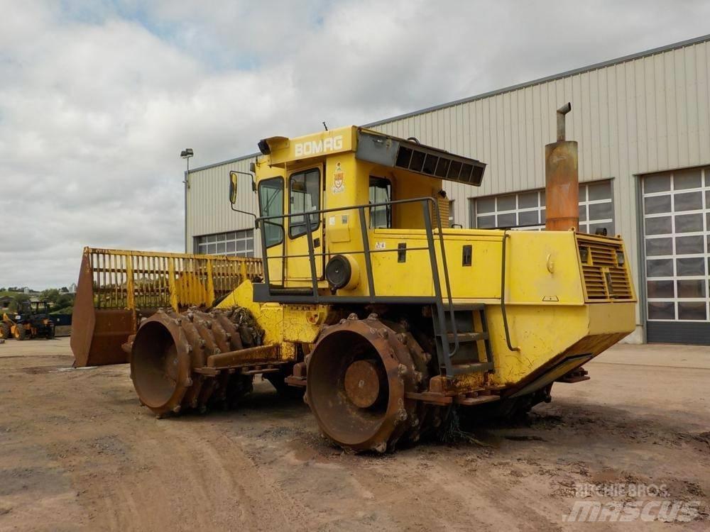 Bomag BC 671 RB 廃棄物コンパクター