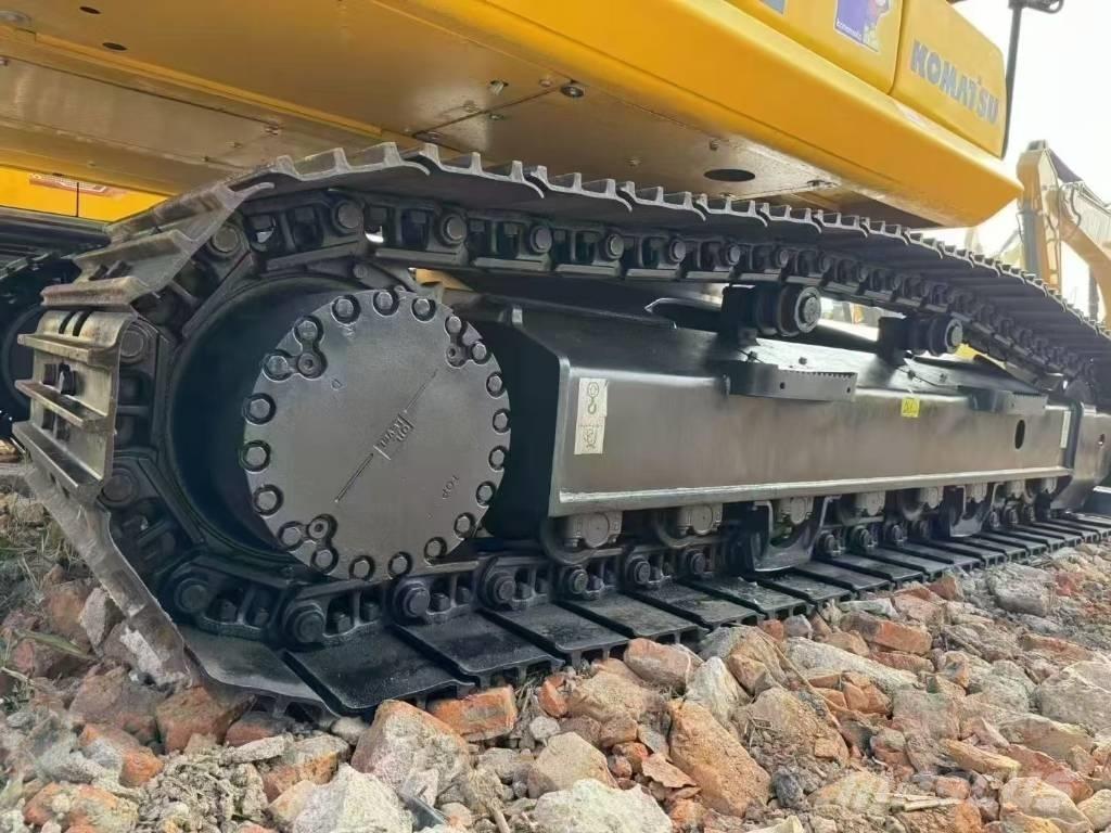 Komatsu PC 220 大型油圧ショベル12t以上（パワーショベル・ユンボ）