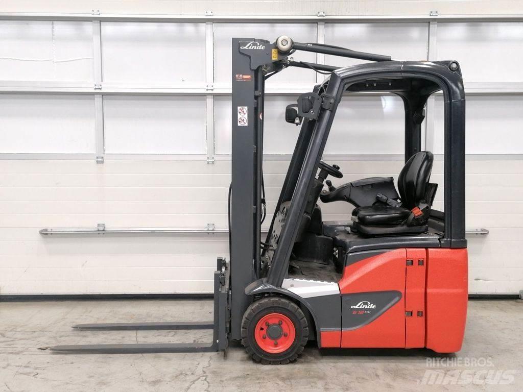 Linde E12-02 バッテリーフォークリフト