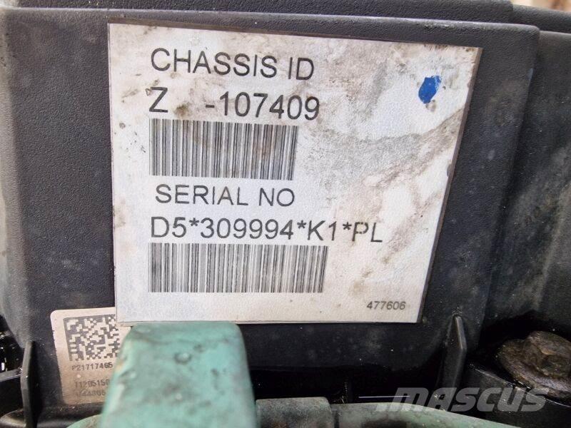Volvo D5K 210 EUVI エンジン
