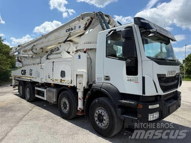 Iveco Trakker 450 その他トラック