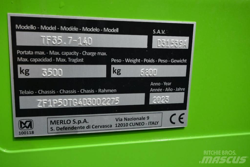 Merlo TF 35.7-140 テレスコーピックハンドラー
