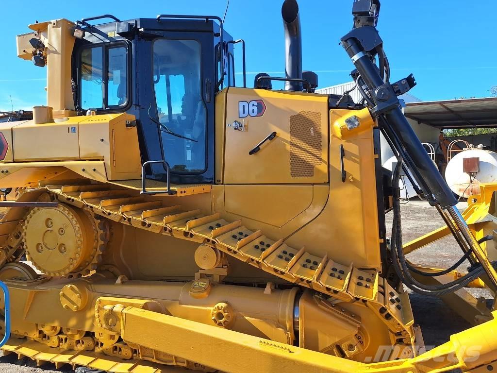 CAT D 6 T ブルドーザー