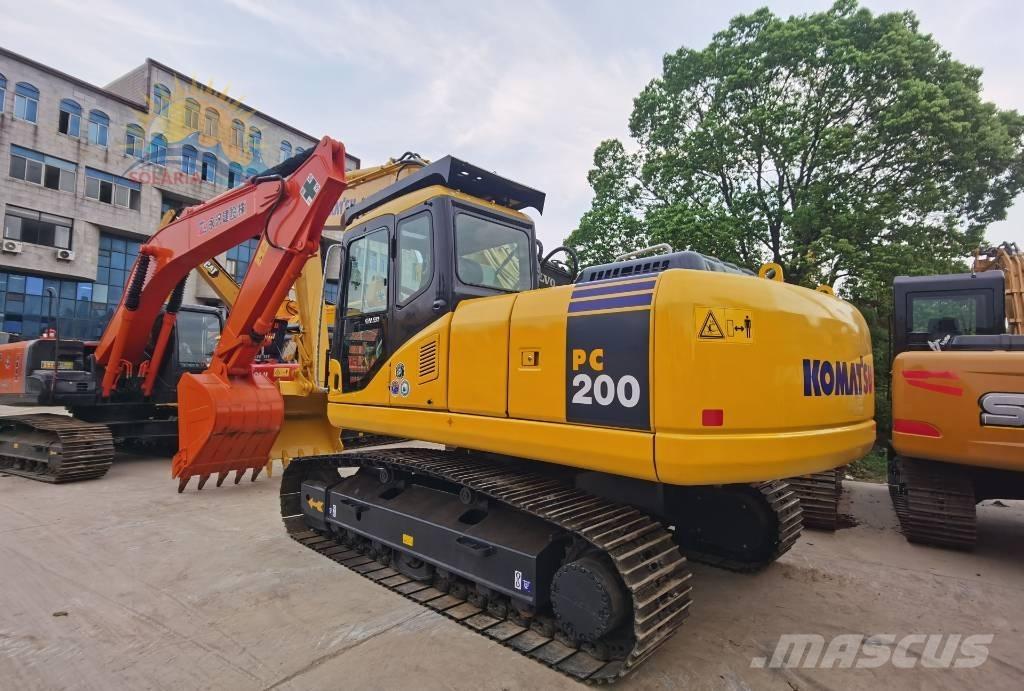 Komatsu PC 200-7 大型油圧ショベル12t以上（パワーショベル・ユンボ）
