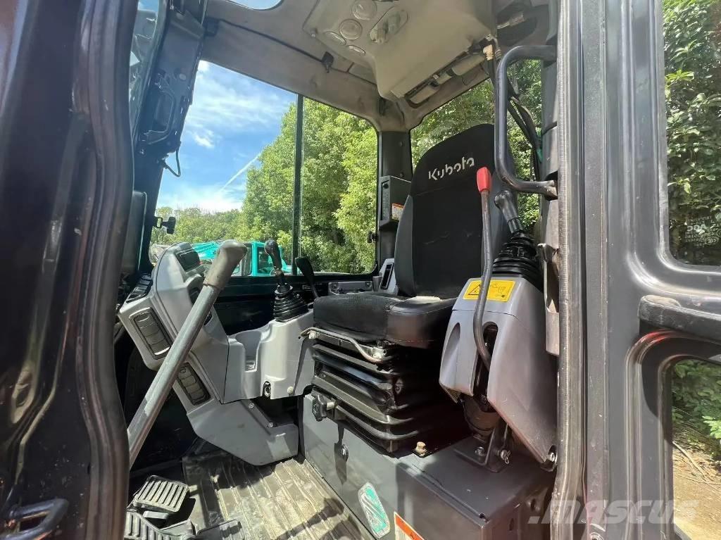 Kubota KX 163-5 ミニ油圧ショベル 7t以下（ミニユンボ・ミニディガー）
