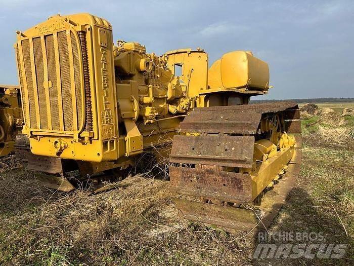 CAT D4 - ブルドーザー