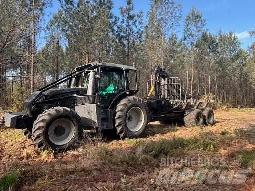 Valtra T 254 林業トラクター