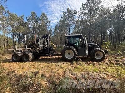Valtra T 254 林業トラクター