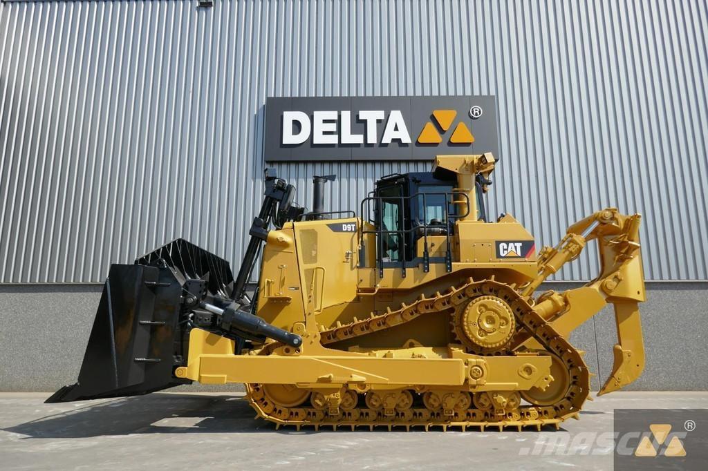 CAT D9T ブルドーザー