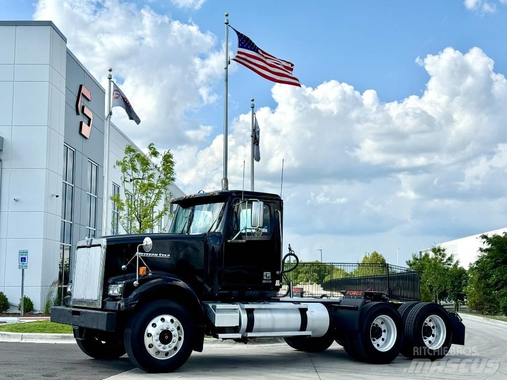 Western Star 4900 中古トラクターヘッド | トレーラーヘッド