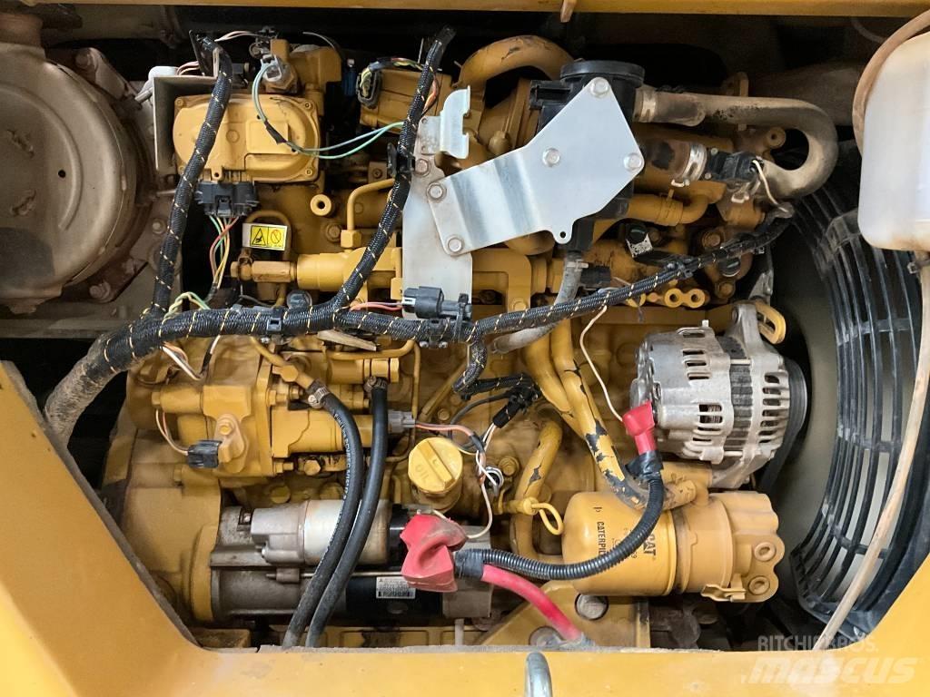 CAT 308 E 2 CR 中型油圧ショベル 7ｔ-12ｔ（ユンボ・パワーショベル・バックホー）