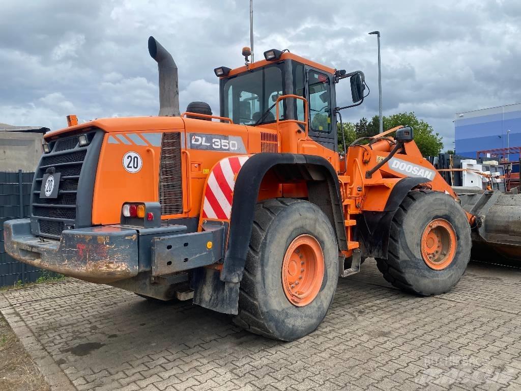 Doosan DL 350-3 ホイールローダー・タイヤショベル