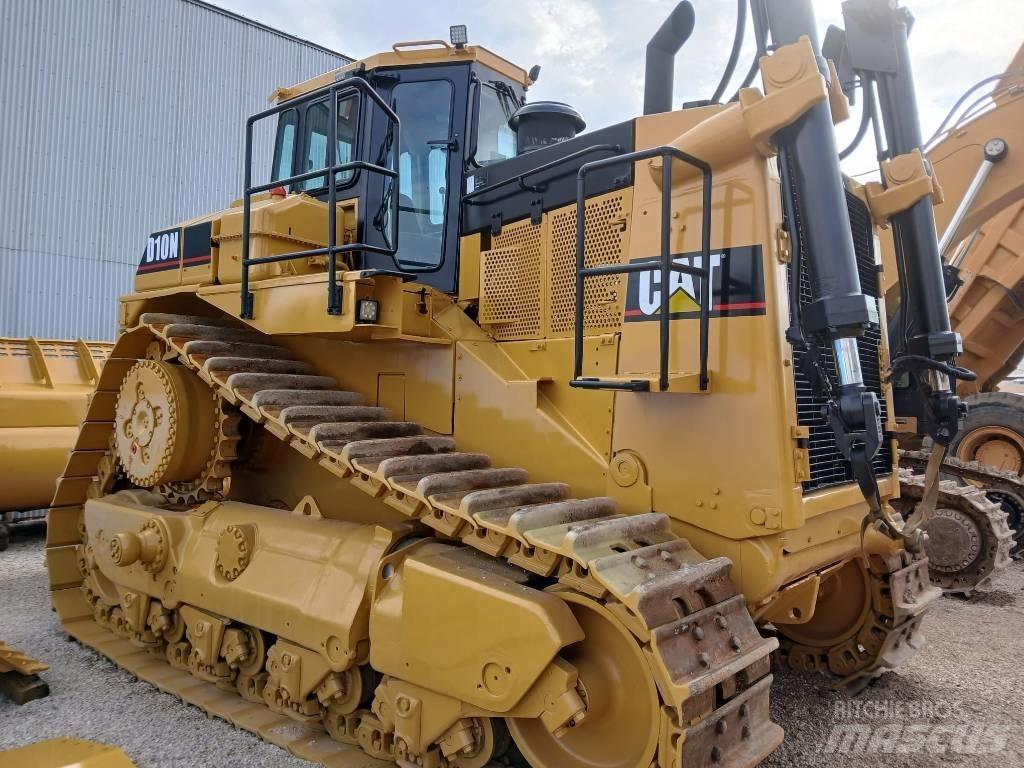 CAT D 10 N ブルドーザー