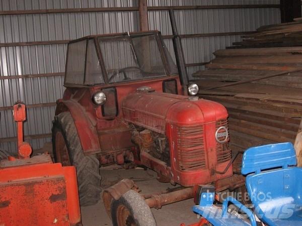 Volvo BM T22 トラクター