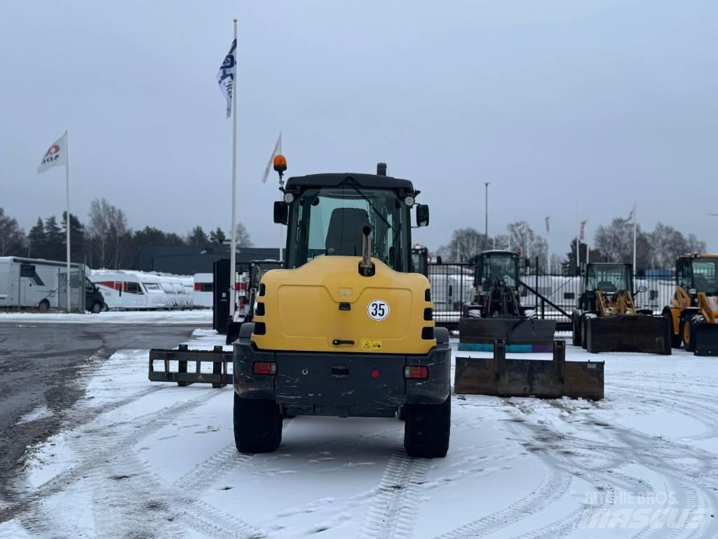 Yanmar V 120 ホイールローダー・タイヤショベル