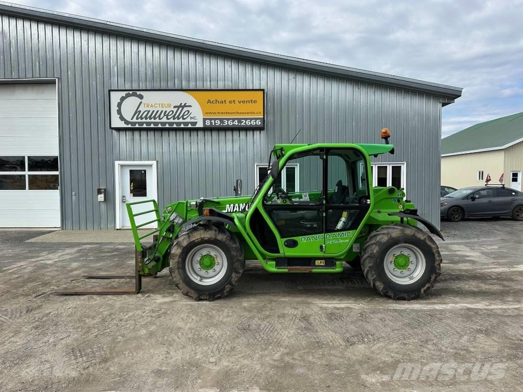 Merlo P 32.6 Plus テレスコーピックハンドラー