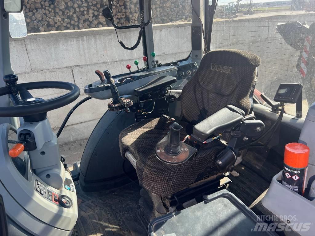 Valtra 234H スキッダー