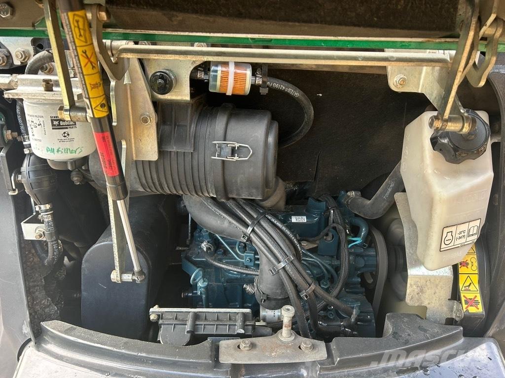 Bobcat E 27z ミニ油圧ショベル 7t以下（ミニユンボ・ミニディガー）