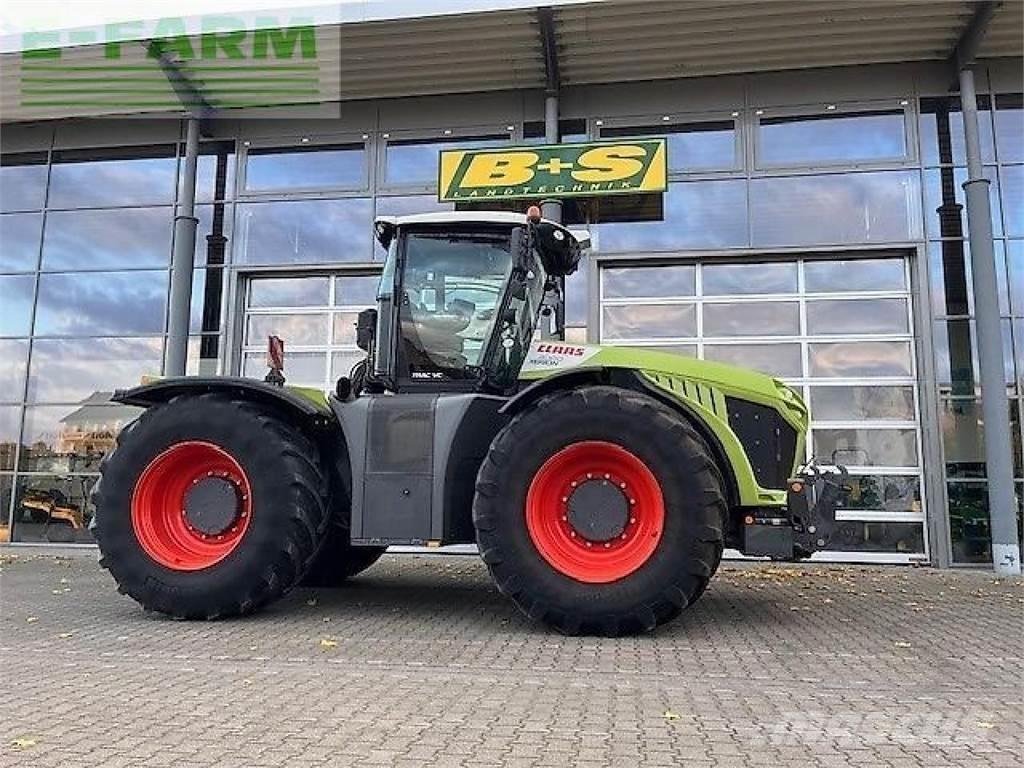 CLAAS xerion トラクター