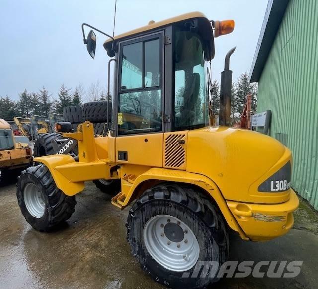 Volvo L30B PRO ホイールローダー・タイヤショベル